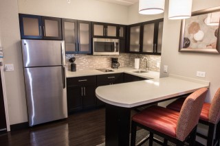 1 Bedroom Suite - Kitchenette