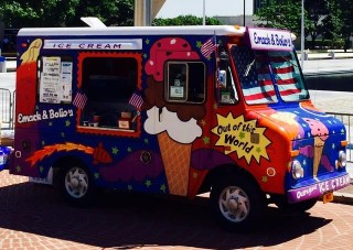 Emack & Bolio's - food truck
