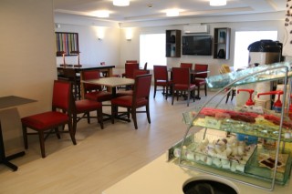 Holiday Inn Express & Suites - Wolf Road - Breakfast Room