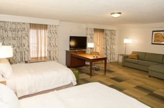 Queen Studio Suite w/ Sofa Bed
