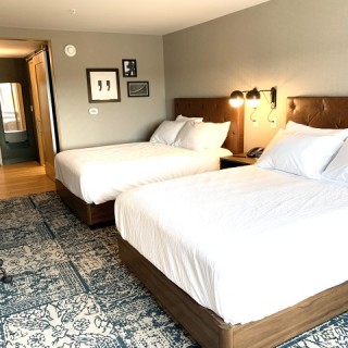 Queen Queen room