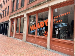 Vandy Exterior